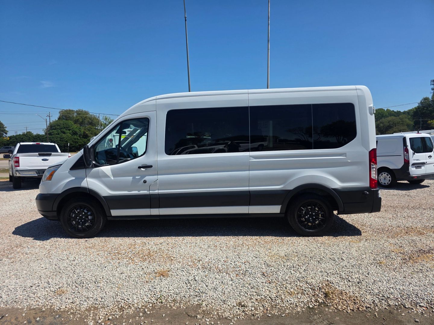 ford transit wagon 2017 1FBAX2CMXHKB00895 image ford transit wagon 2017 1FBAX2CMXHKB00895 image